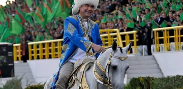 Türkmənistan prezidenti cıdır yarışında qalib gəldi