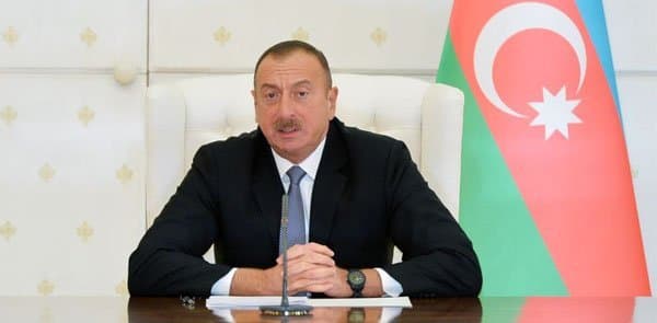 Prezident 2 sərəncam imzaladı