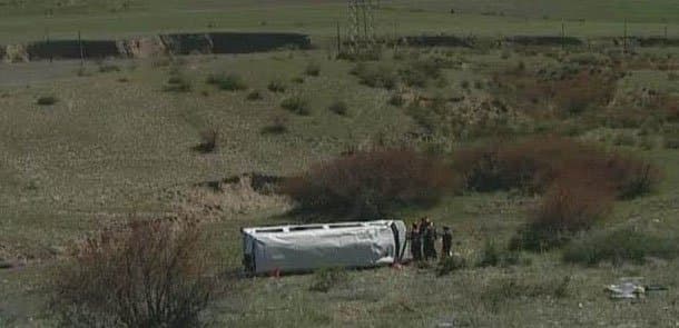 Siyəzəndə sərnişin avtobusu dağdan aşdı: çox sayda yaralı var (ADLAR/YENİLƏNİB)
