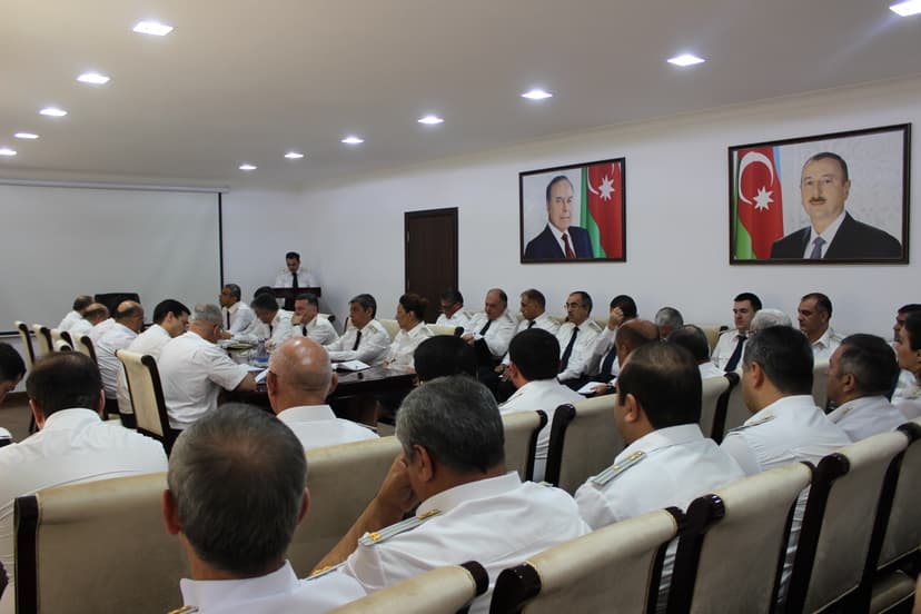 Prokurorluğun 5 işçisi qovuldu, 12 nəfərə xəbərdarlıq edildi