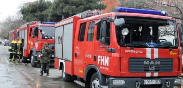 FHN əməkdaşı kanalizasiyaya d&uuml;şən şəxsi xilas etmək istəyərkən &ouml;ld&uuml;