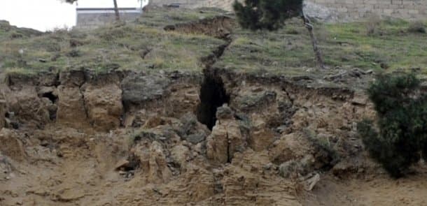Bayıl yamacında sürüşmə