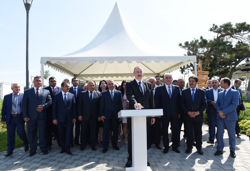 İlham Əliyev Pirallahıda: a&ccedil;ılışlar oldu (FOTOLAR)