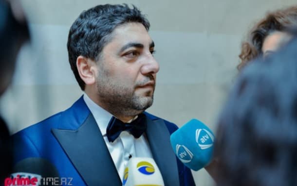 Azərbaycanlı iş adamı qardaşı qızının toyuna görün kimləri gətirir? (FOTO)