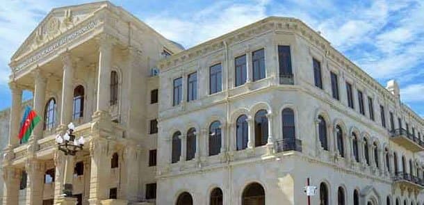 Baş Prokurorluq: "Şirkət rəhbəri ilə bank sədrinin qanunsuz əməlləri ifşa edilib"