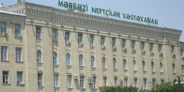 Mərkəzi Neftçilər Xəstəxanası başsız qaldı (FOTO)