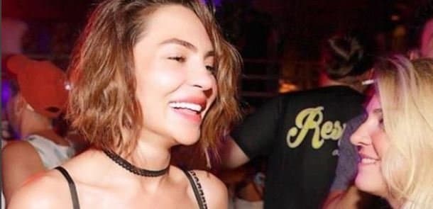 Azərbaycanlı model festivala alt paltarında getdi (FOTO)