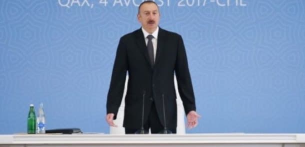 İlham Əliyev: "Azərbaycanda siqaret istehsalını inkişaf etdirməliyik"