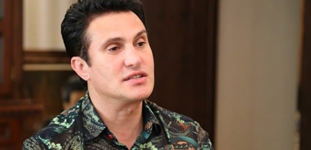 Nadir Qafarzadə sovet vaxtı toylardan nə qədər qazandığını a&ccedil;ıqladı