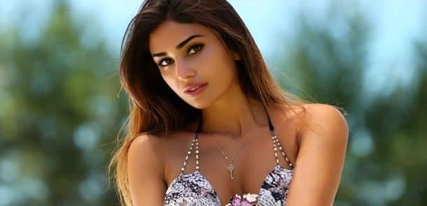 Pərvin Abıyevanın 90 minlik avtomobili (FOTO)