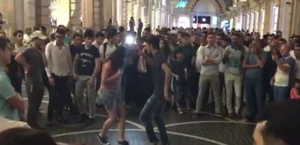 "Torqovı"da oğlanla qız gözəl rəqs etdi (VİDEO)