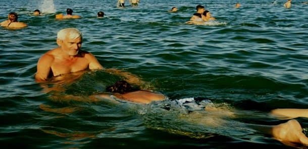 Bakının "kasıb çimərliyi"ndə yay istirahəti (FOTOLAR)
