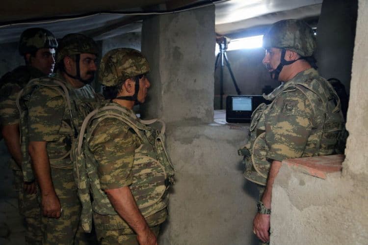 İlham Əliyev Zakir Həsənov və Yaqub Eyyubovu cəbhə b&ouml;lgəsinə g&ouml;ndərdi (FOTO)