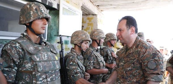 Erməni vəkil: “Zabitlərin çoxu Ermənistanı tərk etmək niyyətindədirlər”