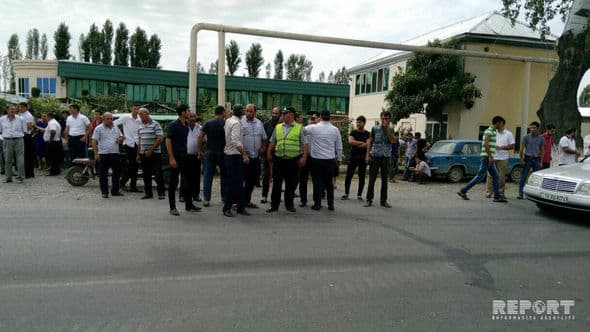 Bərdədə toy karvanındakı avtomobil 4 nəfəri əzib qaçdı (FOTOLAR)