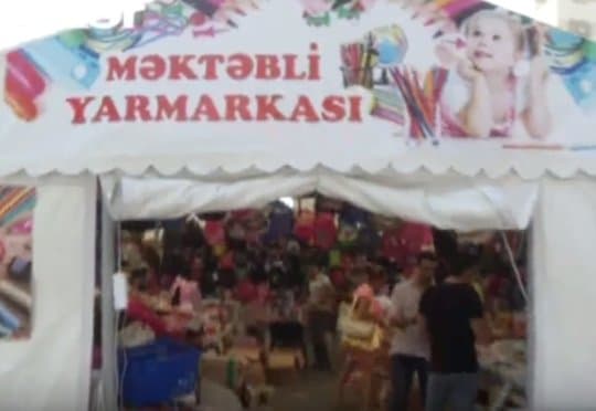 Məktəbli ləvazimatlarının satıldığı yarmarkalarla mağazalar arasında qiymət fərqi (VİDEO)