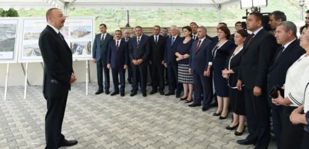 İlham Əliyev: "Azərbaycan beynəlxalq arenada çox ləyaqətli ölkə kimi tanınır"