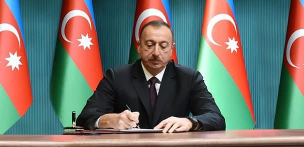 Prezident Elman Novruzova general rütbəsi verdi