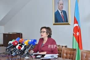 Məleykə Abbaszadə: "Vaxtilə belə diplomlar Moskvada metroda da satılırdı"