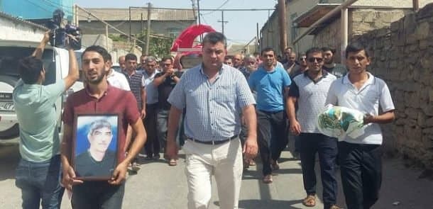 Bayram Kürdəxanlı dəfn olundu: "Xalqın ürəyidir, məzarım mənim" (FOTO/VİDEO)