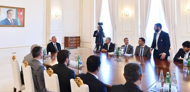 İlham Əliyev Rəşad Sadıqova: "Sən hələ çox oynamalısan" (VİDEO)