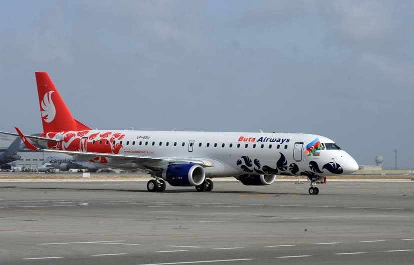 Prezident Bakıya gətirilən &ldquo;Embraer 190&rdquo; təyyarəsi ilə tanış oldu (FOTOLAR)