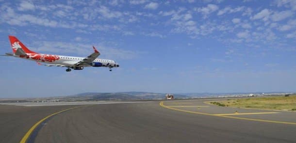 Azərbaycanın ilk aşağı büdcəli aviaşirkəti fəaliyətə başladı