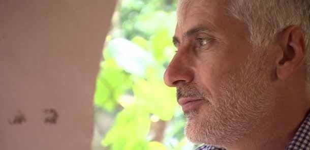 Azyaşlı qızlarını İŞİD-in əlindən qaçırdan atanın film kimi hekayəsi (FOTOLAR)
