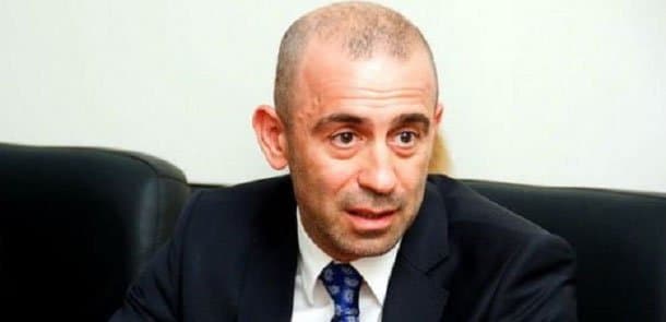 Vahid Mustafayevə qarşı dələduzluq edən qadın həbs edildi