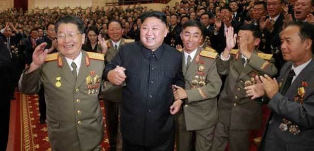 Kim Çen İn nüvə sınağını bayram etdi