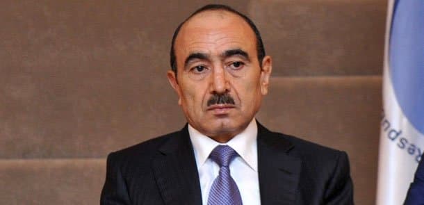 Əli Həsənov: «Lapşin dünən özünəqəsdə cəhd edib»