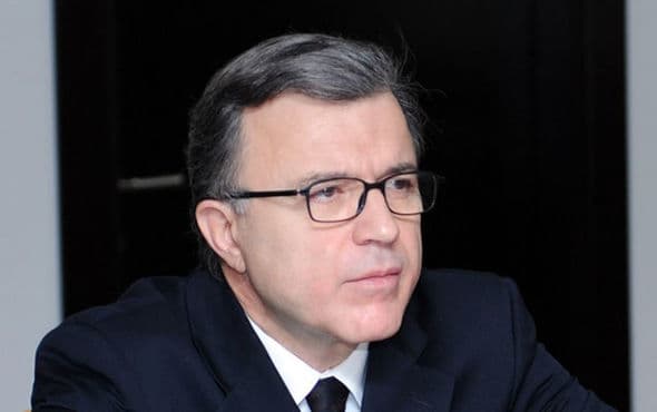 Azərbaycanlı nazirlərin ən çox sevdiyi kitablar (SİYAHI)