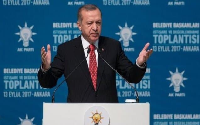 Ərdoğan danladı, heykəlini götürdülər (FOTO)