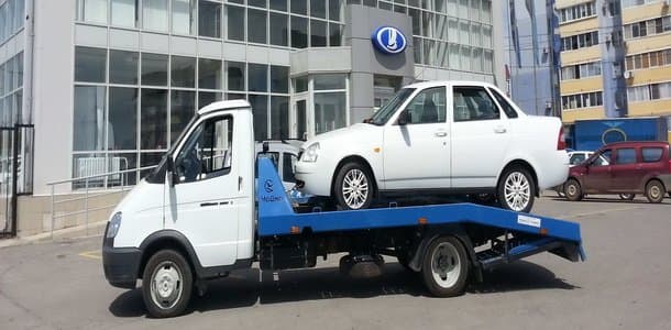 DYP qanunsuz parklanan avtomobili hansı halda evakuasiya edə bilər?