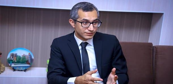 «Dərslik şəxsiyyət yetişdirməlidir. Amma Azərbaycanda...» (MÜSAHİBƏ)