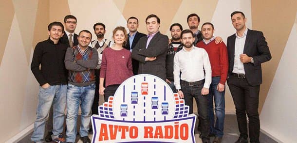 Azərbaycanda radio rəhbəri bütün heyəti ilə işdən çıxarıldı (FOTOLAR)