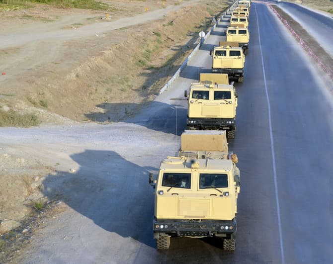 Ordumuzun 15 min hərbçisi, 150 tankı, 120 raketi döyüş meydanına çıxarıldı (FOTO/VİDEO)