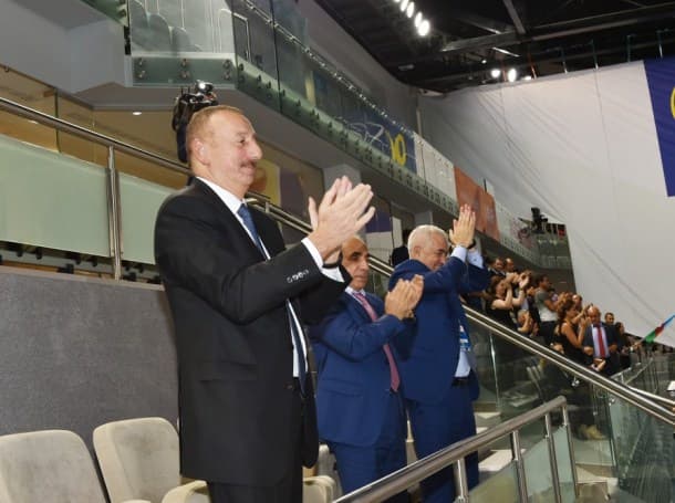 Prezidentdən milli komandamıza dəstək (FOTOLAR)