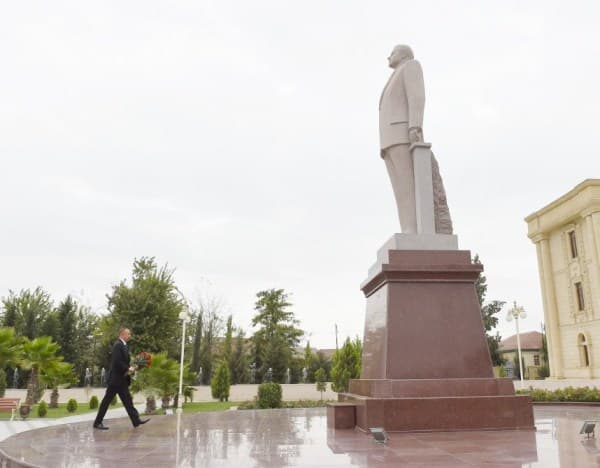 Prezident Salyanda: məktəb, muzey, yol və yarımstansiya açıldı (FOTOLAR)