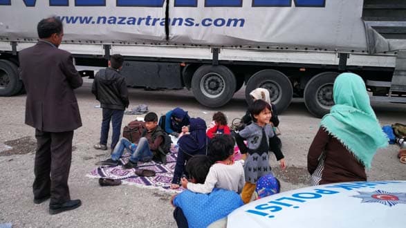 Bakıdan 1000 dollara Avropaya qaçmaq istəyən 200 nəfər saxlanıldı (FOTO/VİDEO)