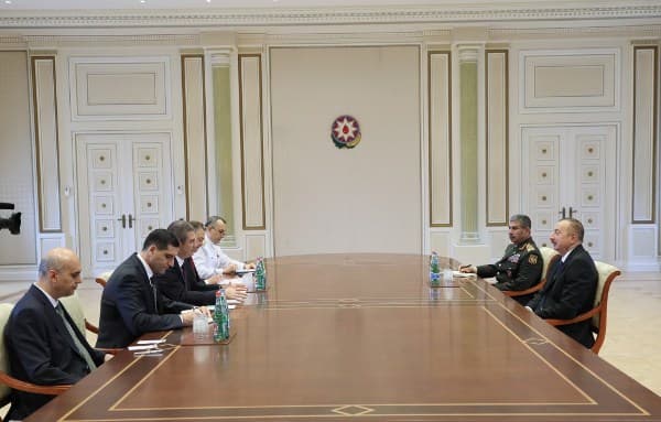 Prezident türk naziri və MDİ-nin vitse-prezidentini qəbul edib (FOTO)