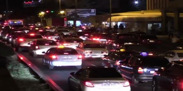 Bakıda böyük tıxac: Şimal giriş bağlandı (FOTO)