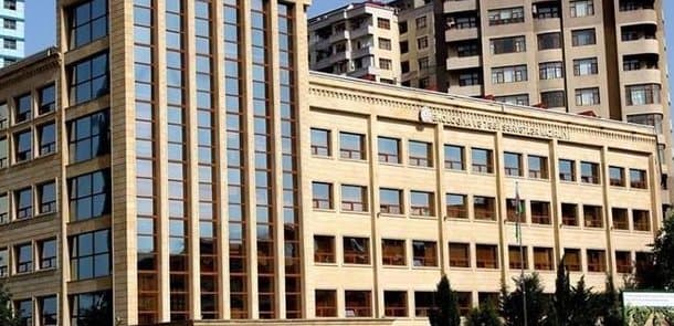 Nazirlikdən sahibsiz heyvanlarla bağlı qınaqlara cavab