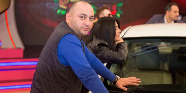 İlkin Misgərliyə avtomobili kim hədiyyə edib? (FOTO)