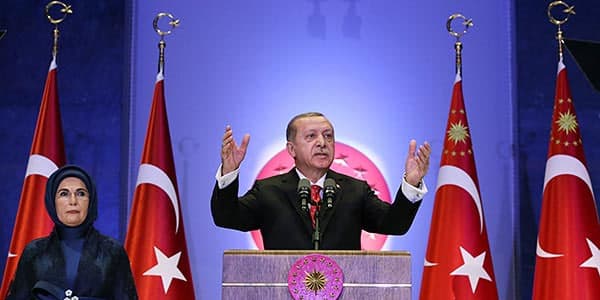 Ərdoğan Bakıda Azərbaycan dilində atalar sözü dedi, hər kəs alqışladı (VİDEO)