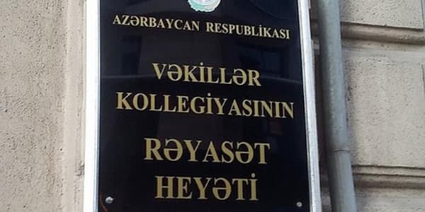 Vəkillər Kollegiyasına keçid balı aşağı salınır