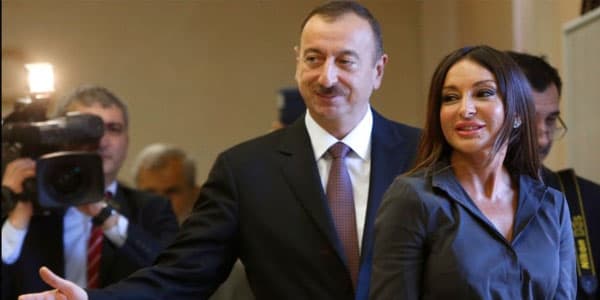 İlham Əliyev və xanımı açılış ziyafətində