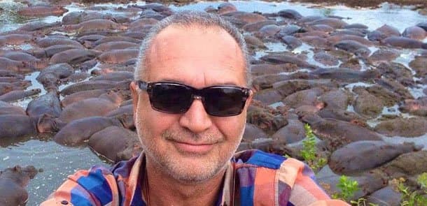 Azər Qərib məşhur şirkətdən 1 milyon manat tələb edir
