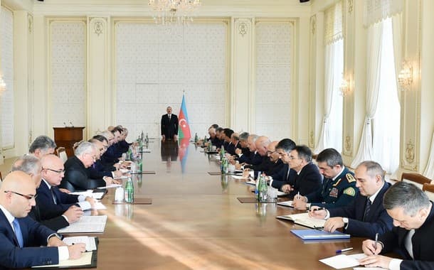 İlham Əliyev nazirləri topladı (FOTO/YENİLƏNİB)