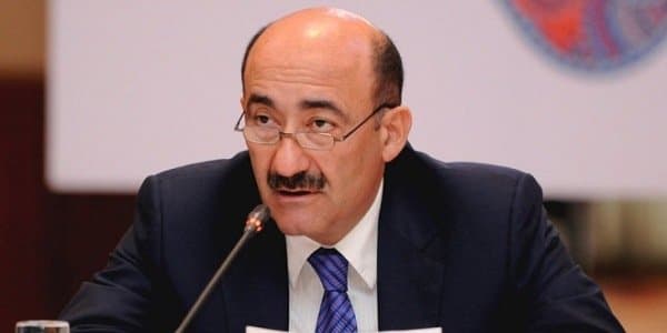 Nazir direktoru işdən çıxardı